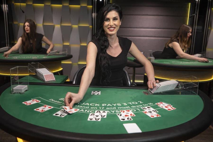 How To Play Blackjack At An Online Casino?